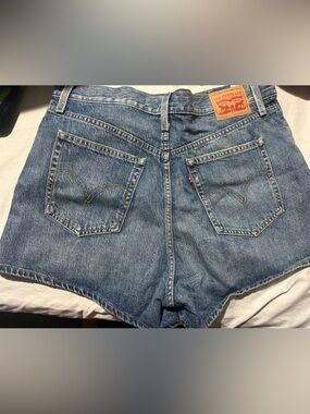 Levi's Women's Light Blue Denim Jean Shorts - High Rise Retro Cut